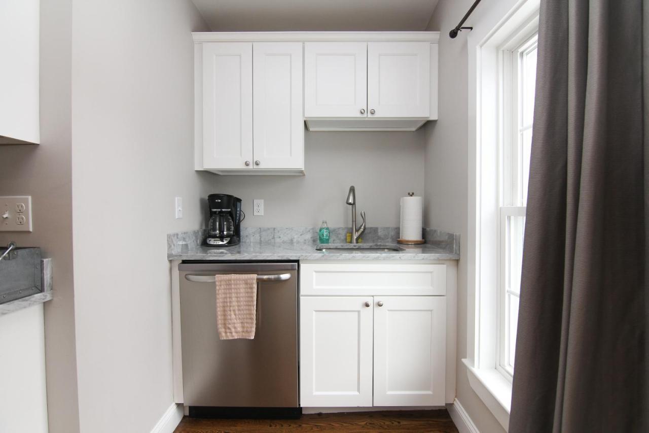 Two Bedroom With Lake View Wolfeboro Bagian luar foto