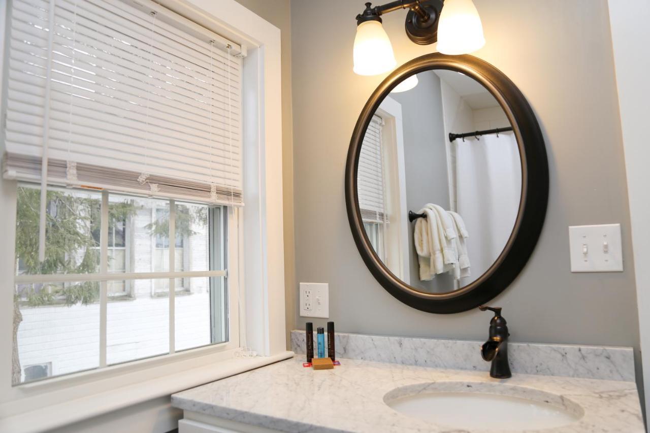 Two Bedroom With Lake View Wolfeboro Bagian luar foto